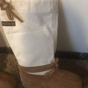 Steger Mukluks woman’s size 5. Genuine Moose Hide